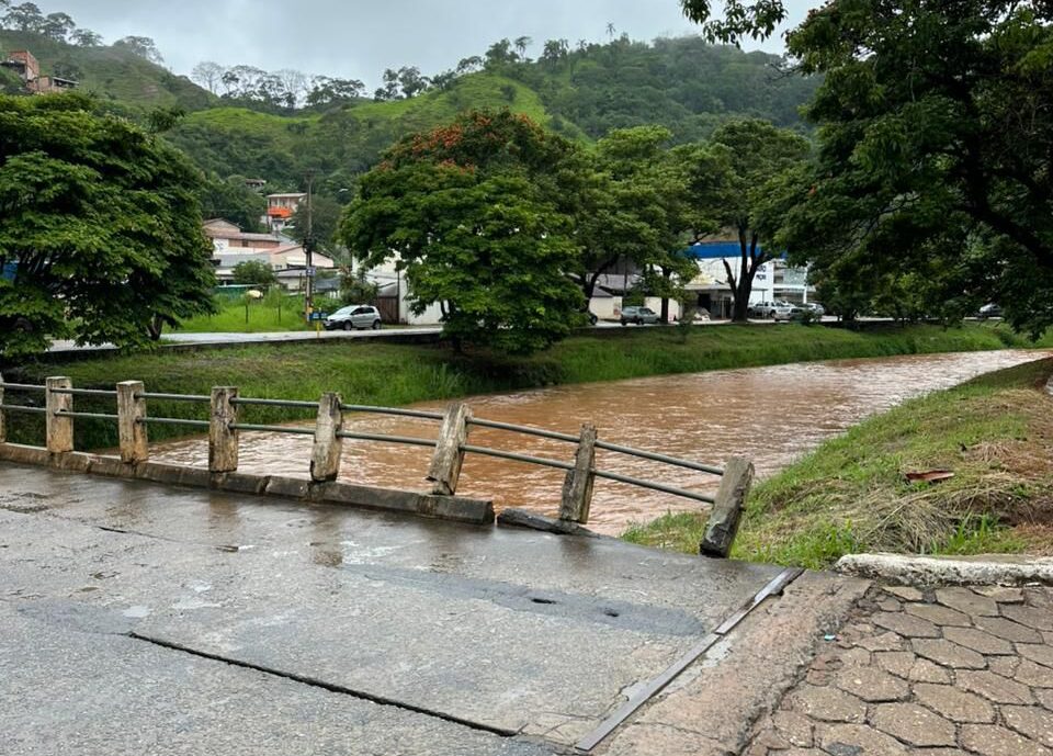 Prefeitura de Santa Maria de Itabira alerta para risco de elevação do nível do rio Giral