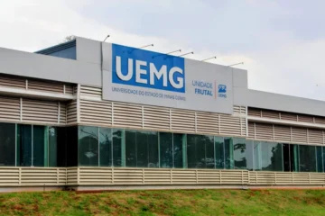 Justiça condena três estudantes da Uemg por racismo recreativo durante trote em Frutal
