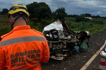 Três pessoas morrem em colisão entre caminhão-tanque e caminhonete na BR-365