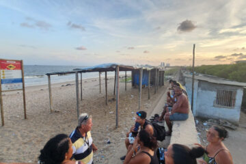 Adolescente de 13 anos morre após ataque de tubarão em praia de Olinda