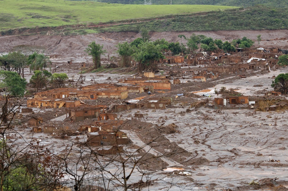 Governo anuncia investimento de R$ 131,9 milhões para saúde em municípios atingidos por desastre de Mariana