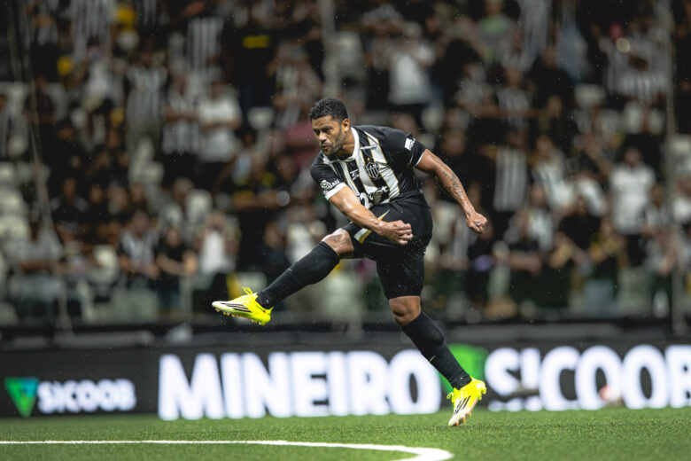 Atlético visita Vitória em busca de um trinfo; Rádio Caraça transmite