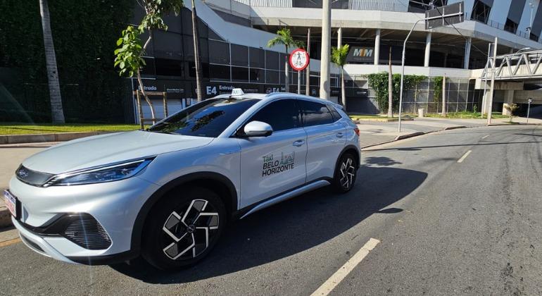 BH amplia liberação de faixas exclusivas de ônibus para carros e táxis em fins de semana e feriados