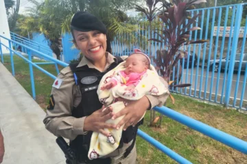 Bebê de menos de dois meses é resgatada com sinais de desidratação após abandono na Região Metropolitana de BH