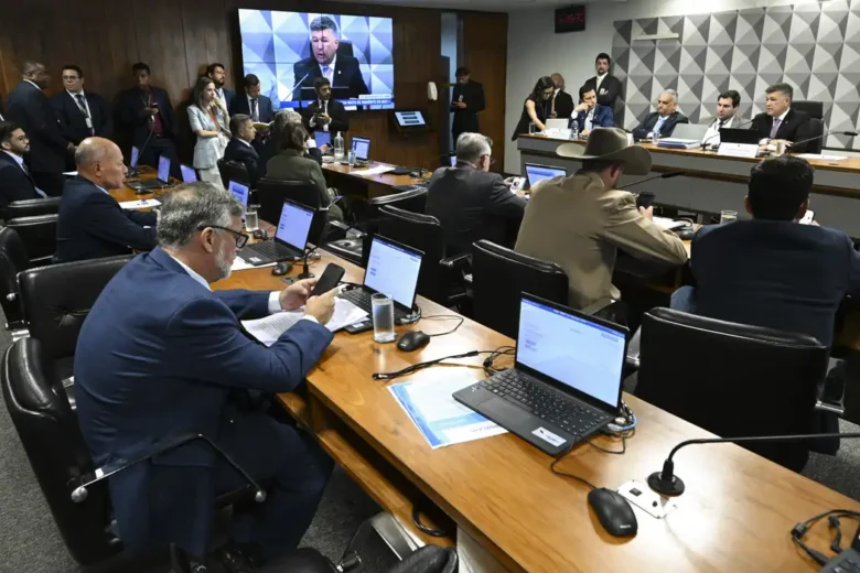 CPMI do INSS aprovou quebra de sigilos bancário e fiscal  de Lulinha
