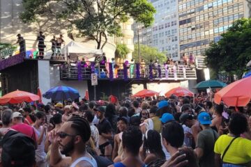 Carnaval da Liberdade 2026 amplia agenda cultural em Belo Horizonte com shows, blocos e ocupação de espaços públicos
