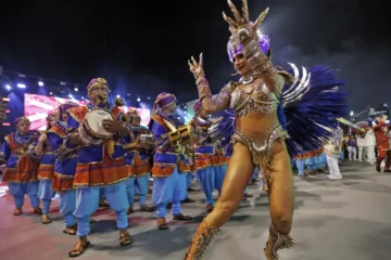 SP: desfiles têm religiosidade e homenagens a povos originários