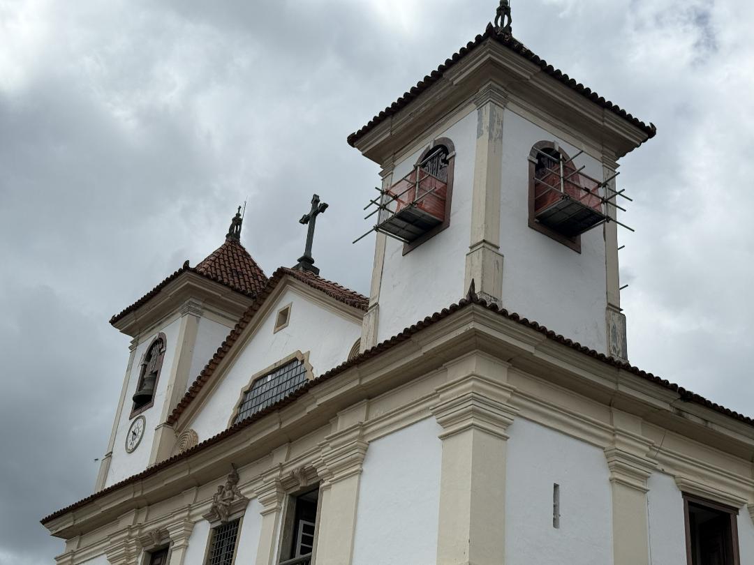 Os quatro sinos da torre direita da Catedral de Mariana serão restaurados