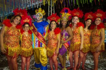 Energia e muita animação na segunda-feira de Carnaval em Itabira: confira a galeria de fotos