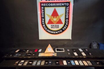 Polícia apreende celulares roubados em shopping popular no Centro de Belo Horizonte