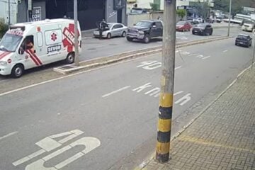 Mulher com suspeita de infarto recebe atendimento emergencial após abordagem a ambulância do Sevor em João Monlevade