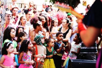 Câmara de BH vota projeto que pode restringir presença de crianças no Carnaval