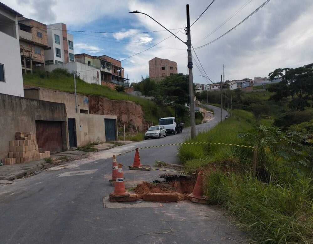 Itabira: obra para corrigir vazamento interdita trecho da rua Ipê do Cerrado por cinco dias; saiba mais
