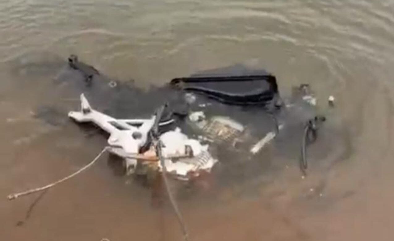 Itabira: moto encontrada “depenada” em lagoa foi furtada em 3 de fevereiro
