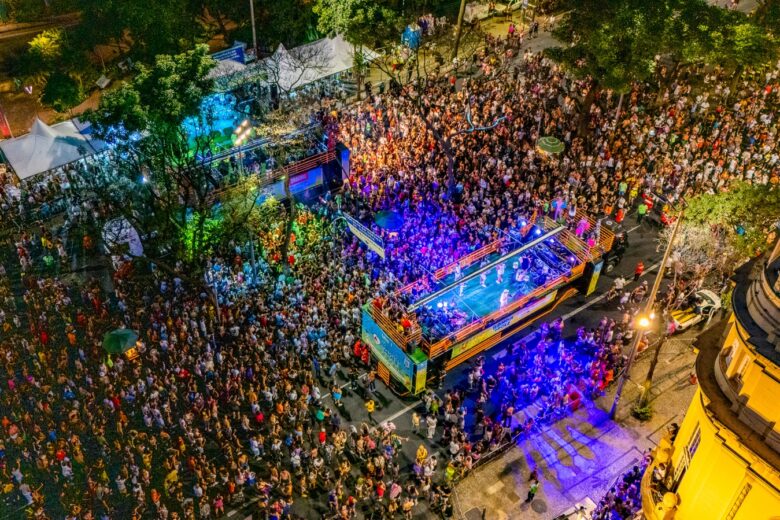 Mais de 130 blocos levam o Carnaval às ruas de BH neste fim de semana