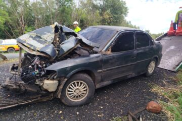 Polícia penal fica ferido após carro bater em defensa metálica na MGC-135