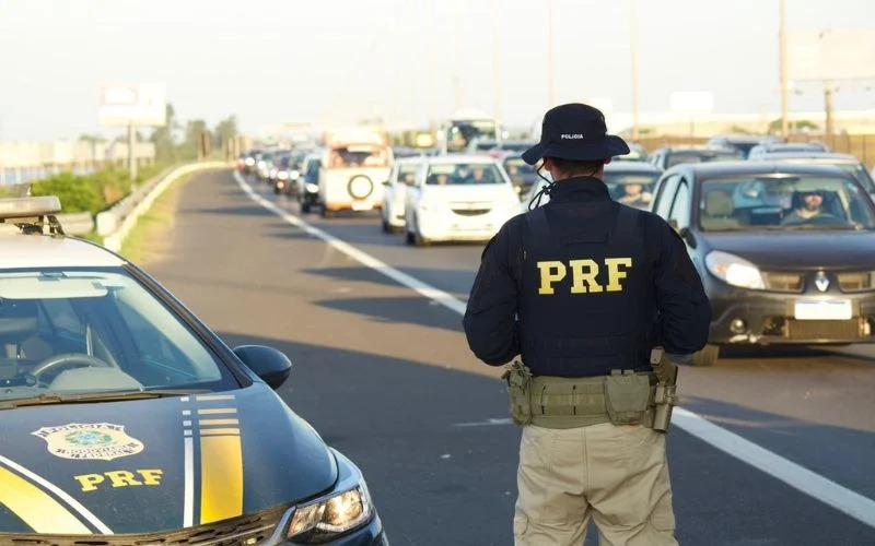 Polícia Rodoviária Federal intensifica fiscalização nas BRs durante o Carnaval 2026