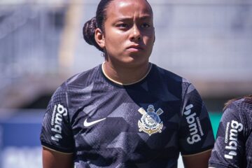 Futebol feminino: entre sonhos e desafios, itabirana completa dois anos de Corinthians