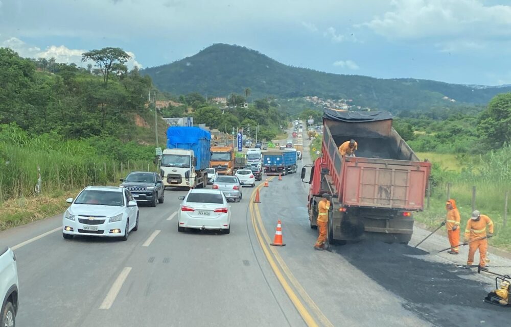 Manutenção na BR-381 provoca lentidão nos dois sentidos na saída de Belo Horizonte