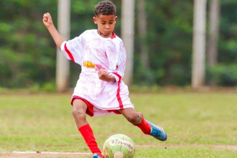 Rifa solidária busca viabilizar participação de jovem atleta em testes do Atlético-MG