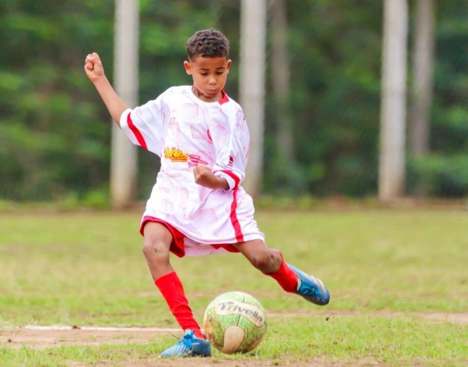 Rifa solidária busca viabilizar participação de jovem atleta em testes do Atlético-MG