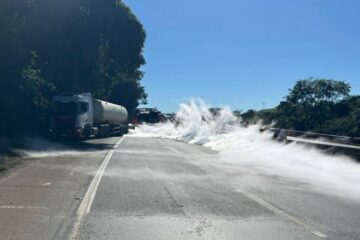 Acidente causa vazamento de argônio e interdita a BR-381; uma pessoa morreu