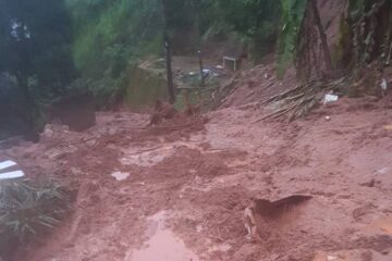 Sobe para 16 o número de mortos e dezenas seguem desaparecidos após temporal devastador em Juiz de Fora
