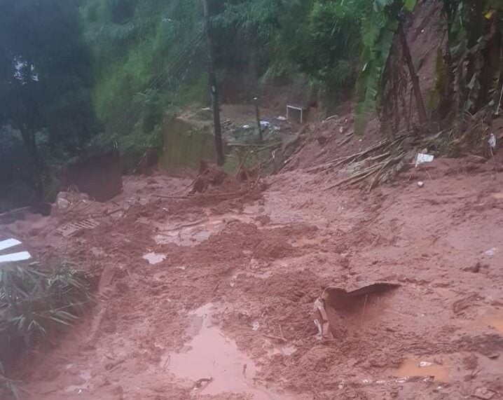 Sobe para 16 o número de mortos e dezenas seguem desaparecidos após temporal devastador em Juiz de Fora