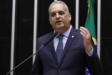 Relator da CPMI do INSS recomenda prisão preventiva de Lulinha