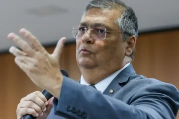 Moraes determina busca contra fonte de jornalista que fez denúncias contra Flávio Dino