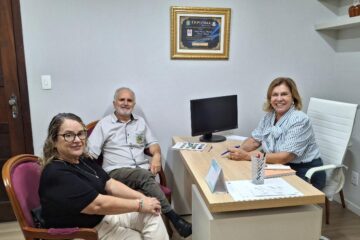 João Monlevade: Jacqueline Soares assume a Diretoria de Ensino Especializado da  Apae