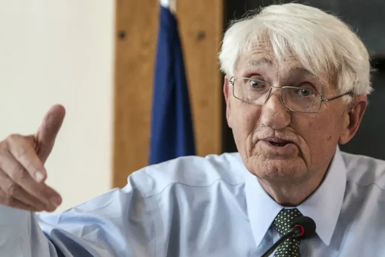 Morre filósofo alemão Jürgen Habermas aos 96 anos