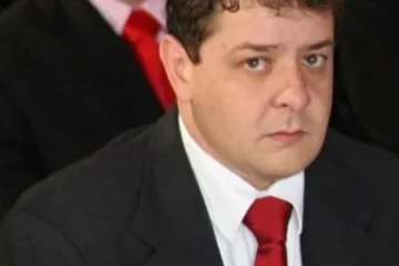 Lulinha admite viagem paga por Careca do INSS, mas nega sociedade