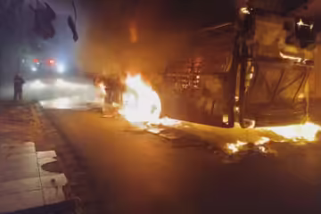 Ônibus é incendiado em Venda Nova e carta cita maus-tratos em unidade prisional da Grande BH