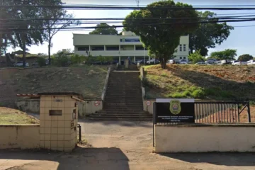 Operação prende quatro agentes públicos e cumpre buscas em BH e Ribeirão das Neves
