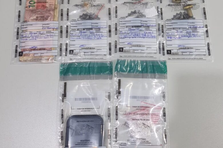 Polícia prende jovem por tráfico de drogas em patrulhamento