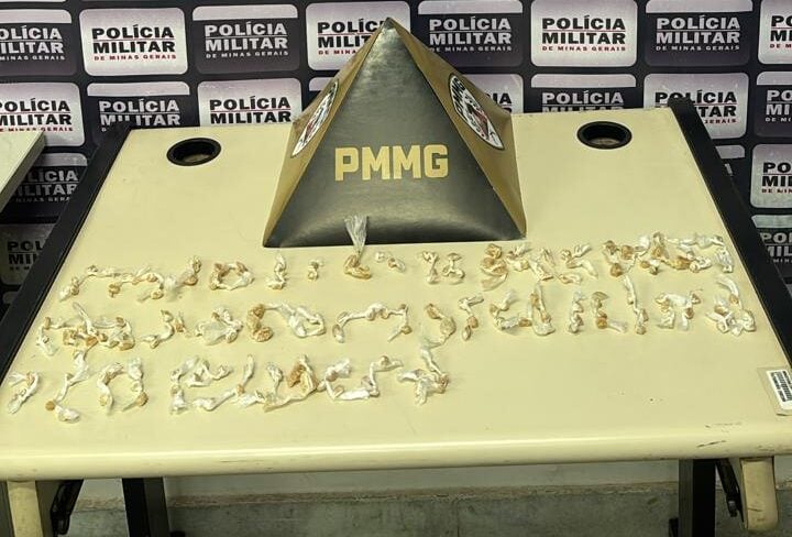 Polícia Militar apreende 162 pedras de crack no Clóvis Alvim II, em Itabira