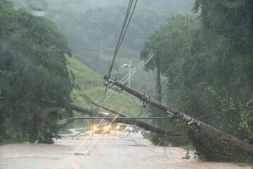 Temporal provoca alagamentos e bloqueia trecho da MGC-120, em Nova Era