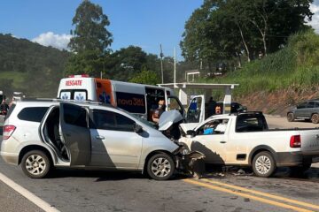 Colisão frontal na BR-381 deixa dois mortos em São Gonçalo do Rio Abaixo