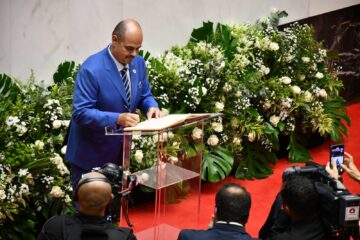 Mateus Simões assume governo de Minas e propõe “capitais transitórias” no interior