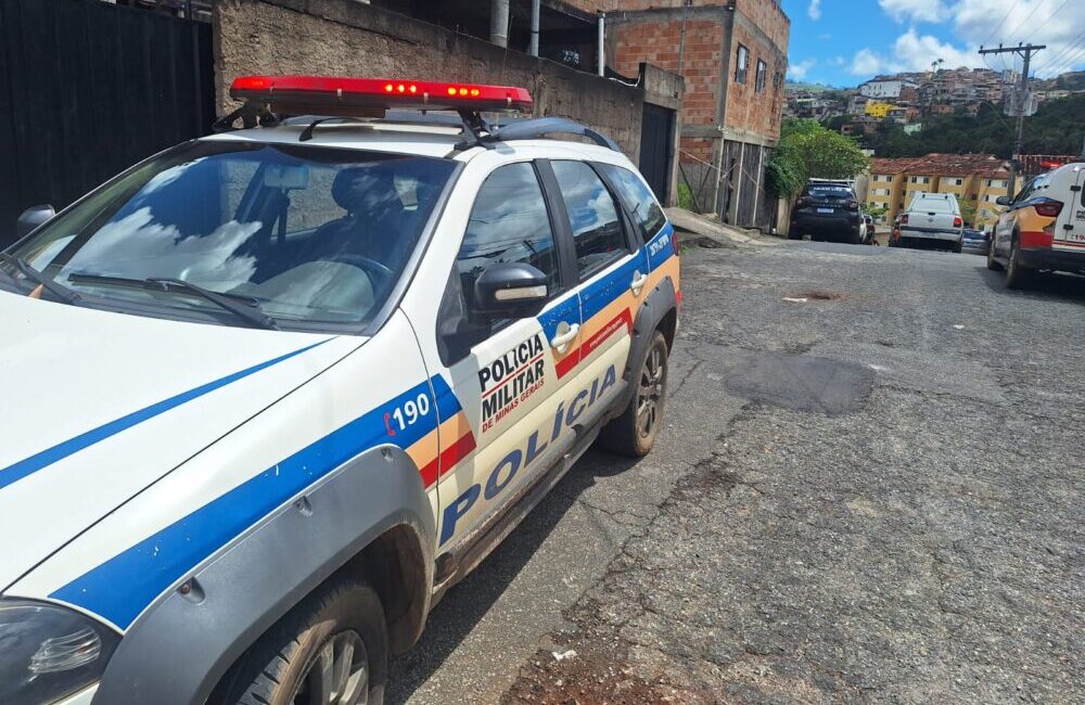 Feminicídio em Itabira: homem invade casa, mata ex-companheira e tira a própria vida