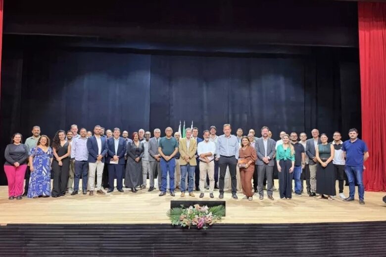Municípios mineradores se articulam em Congonhas por mais autonomia, fiscalização e equilíbrio na arrecadação