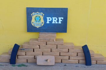 Casal é preso com 30 kg de cocaína e acessórios de fuzil durante abordagem da PRF na BR-262