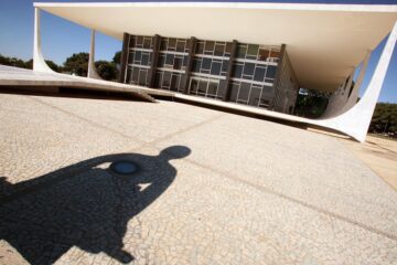 Supremo decide encerrar CPMI que investiga descontos em benefícios do INSS