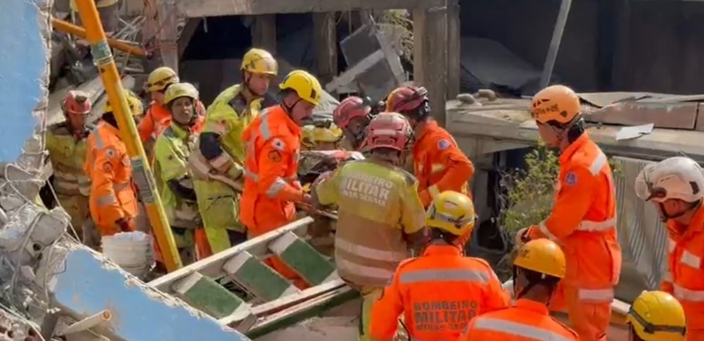 Idoso de 87 anos é resgatado com vida após desabamento de prédio em Belo Horizonte
