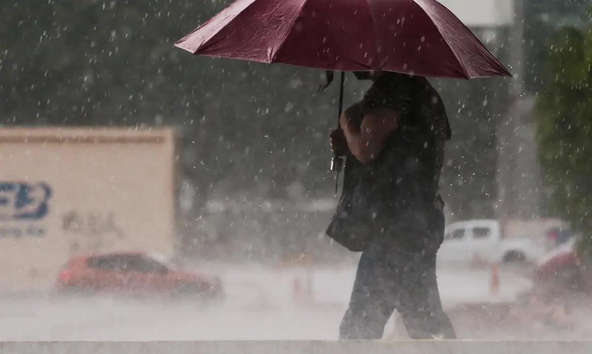 Domingo será de tempo instável e chance de chuva em BH, Itabira e João Monlevade