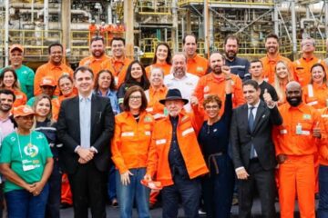 Governo federal anuncia investimentos em refinaria em Betim e estuda recompra de unidade na Bahia