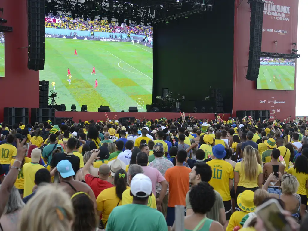 Itabira: vereador propõe telões em praças para transmissão dos jogos do Brasil na Copa do Mundo
