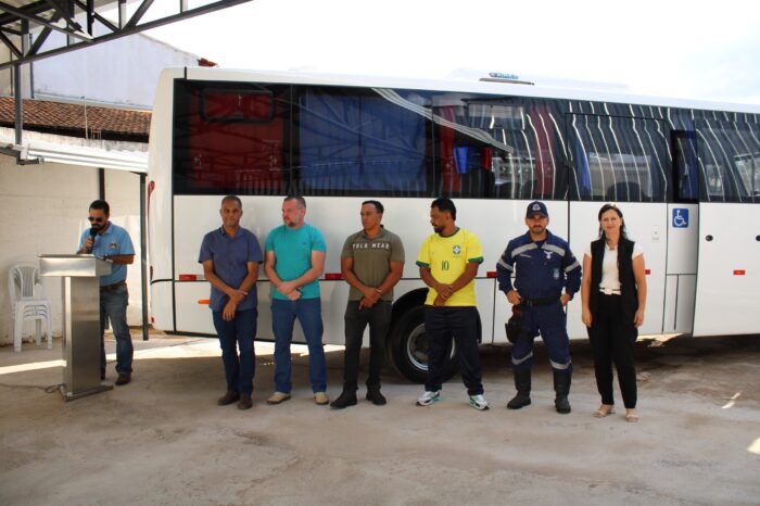 Barão de Cocais entrega nova sede do Samub e micro-ônibus para transporte de pacientes