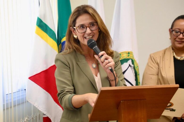 Caroline Goulart é nomeada defensora pública-geral de Minas para o biênio 2026-2028